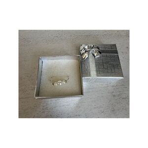 Dainty Silver Pearl Necklace